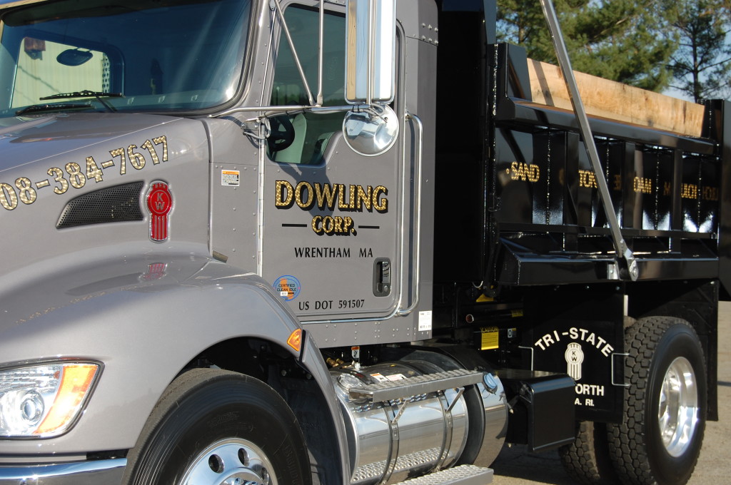 mulch truck 006 Dowling Landscape Supplies